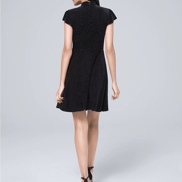 Adrianna Papell Size 12 Velvet Leopard Print Black High Neck Mini Dress - Picture 4 of 16